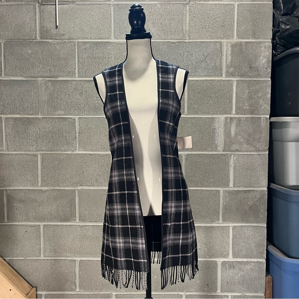 Burberry Irene trench coat. - Picture 9 of 15